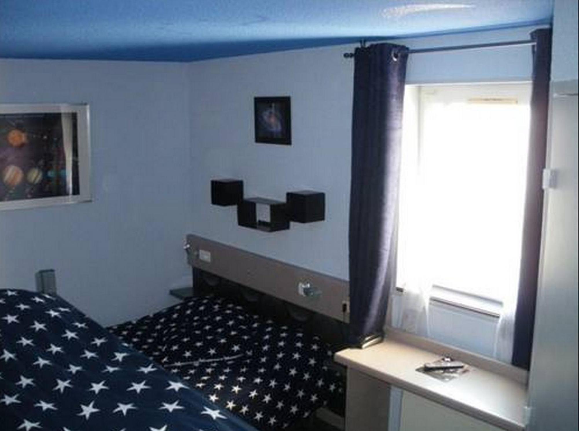 Hotel Contact
