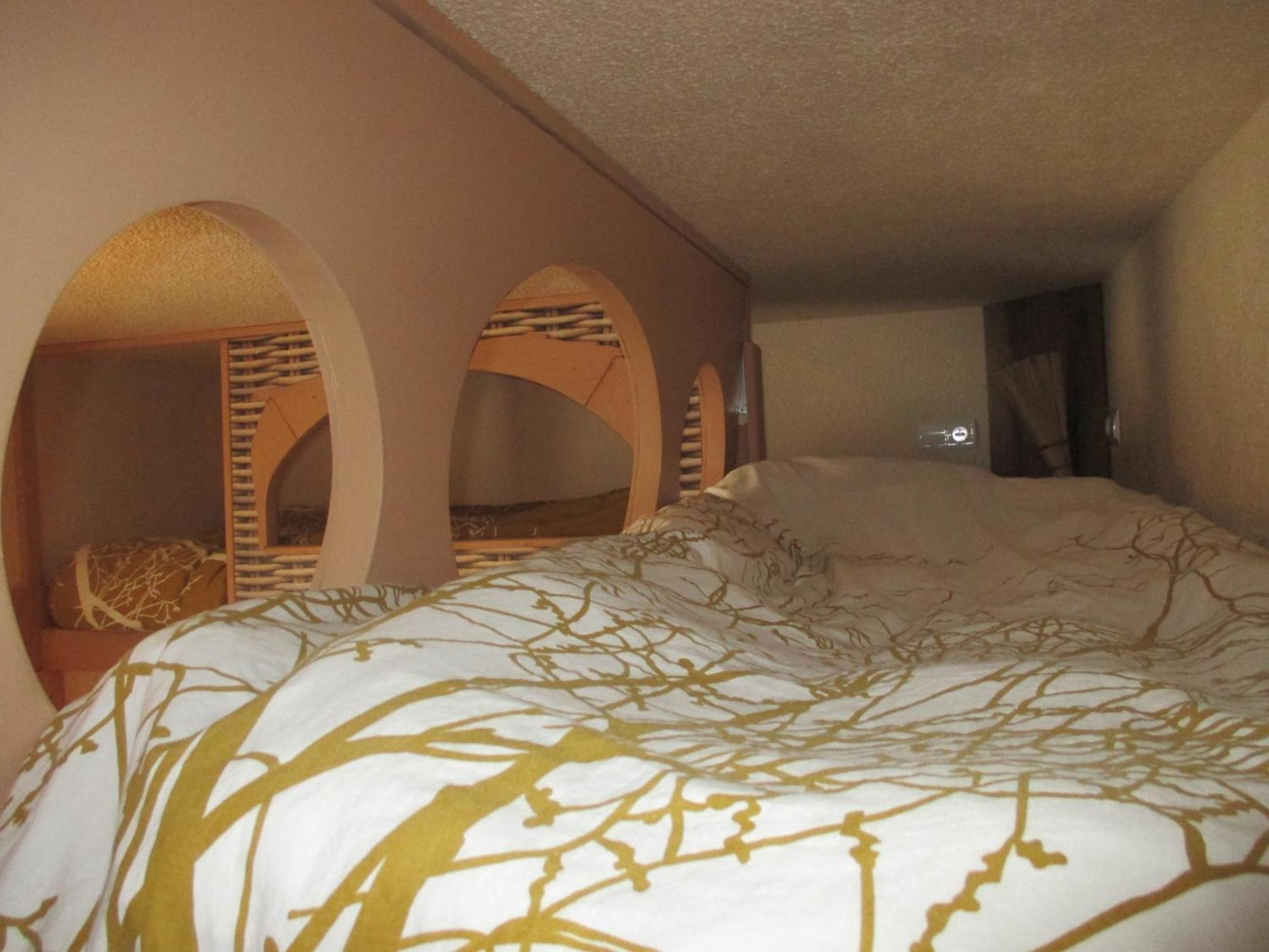 Hotel Contact