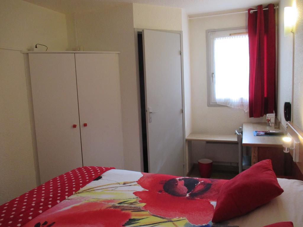 Contact Poitiers
