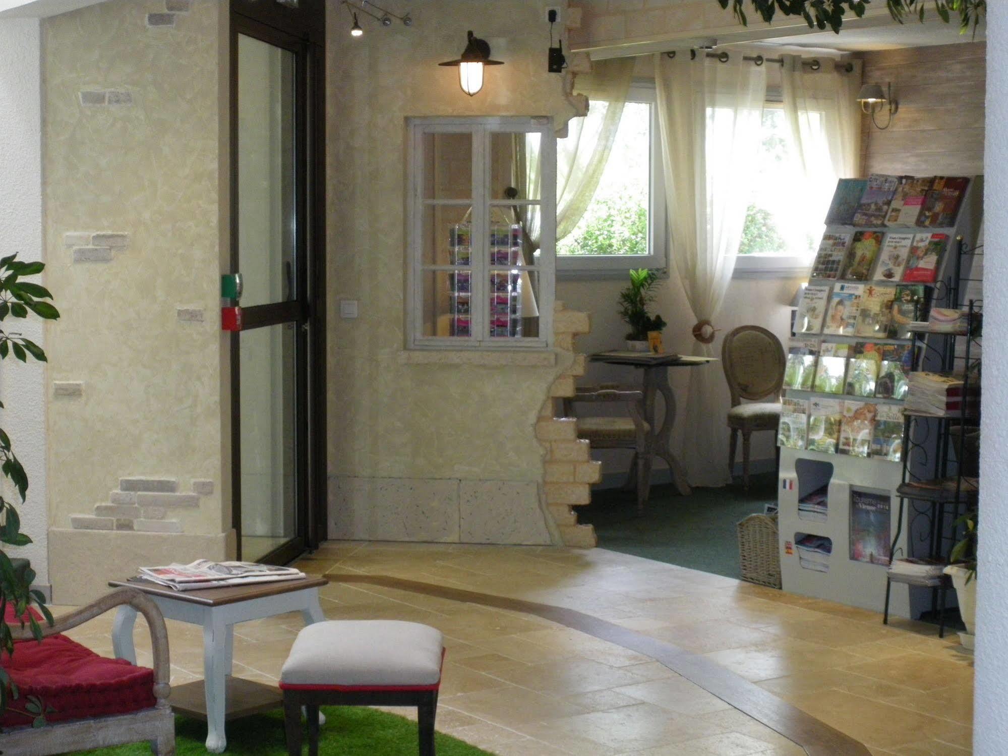 Contact Hotel